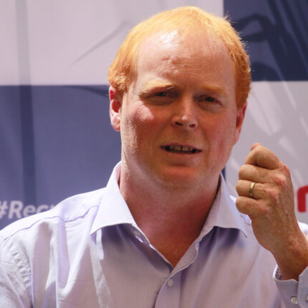 Rojo Edwards dio positivo a Covid-19 a días de las elecciones