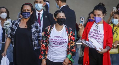 PC y FA ingresan proyecto que reduce requisitos para postular al Congreso