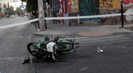 Conductor ebrio chocó a motorista de Carabineros en la Costanera Norte