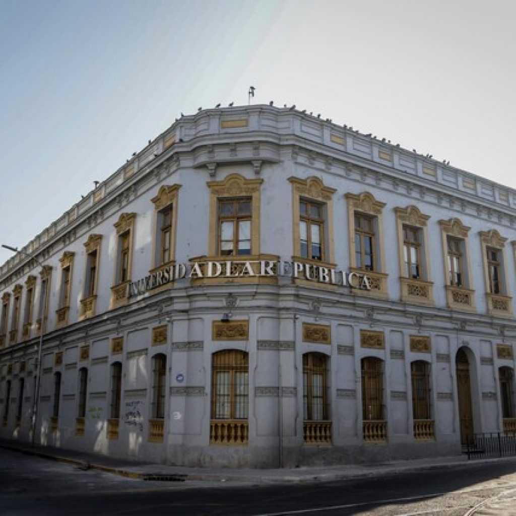 Cámara pide al Mineduc suspender cierre de la Universidad de la República