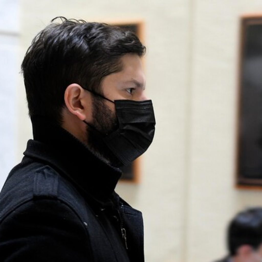 Boric entregó balance de recolección de firmas para candidatura presidencial