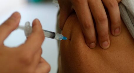 Perú anuncia que esta semana comienza la vacunación de mayores de 65 años