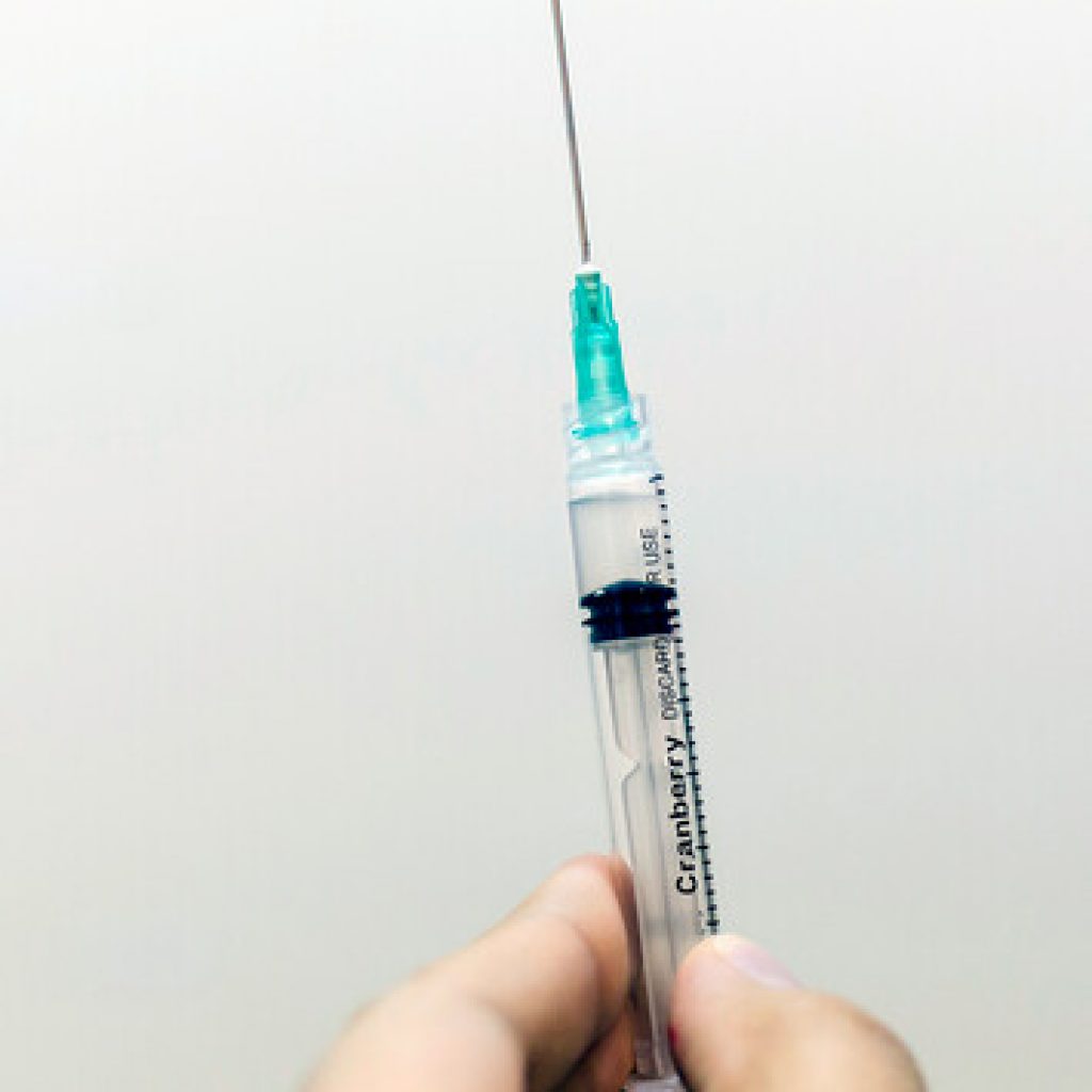 Reino Unido ha inoculado ya 60 millones de dosis de vacunas contra el Covid-19