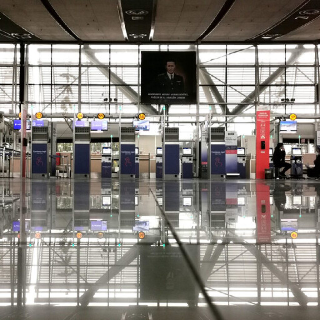 Perú extiende suspensión de vuelos desde Reino Unido, India, Brasil y Sudáfrica