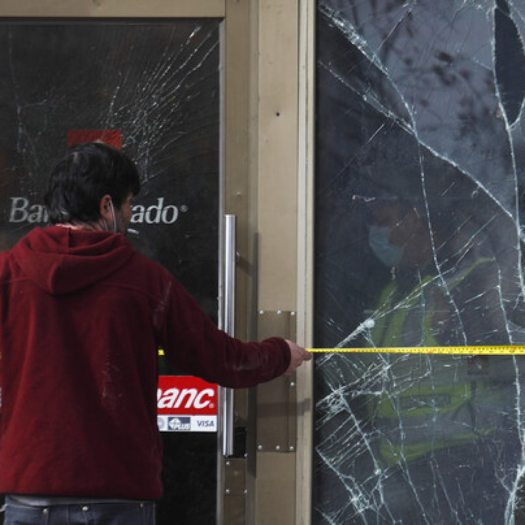 Célula anticapitalista se adjudicó atentado a BancoEstado en Las Condes