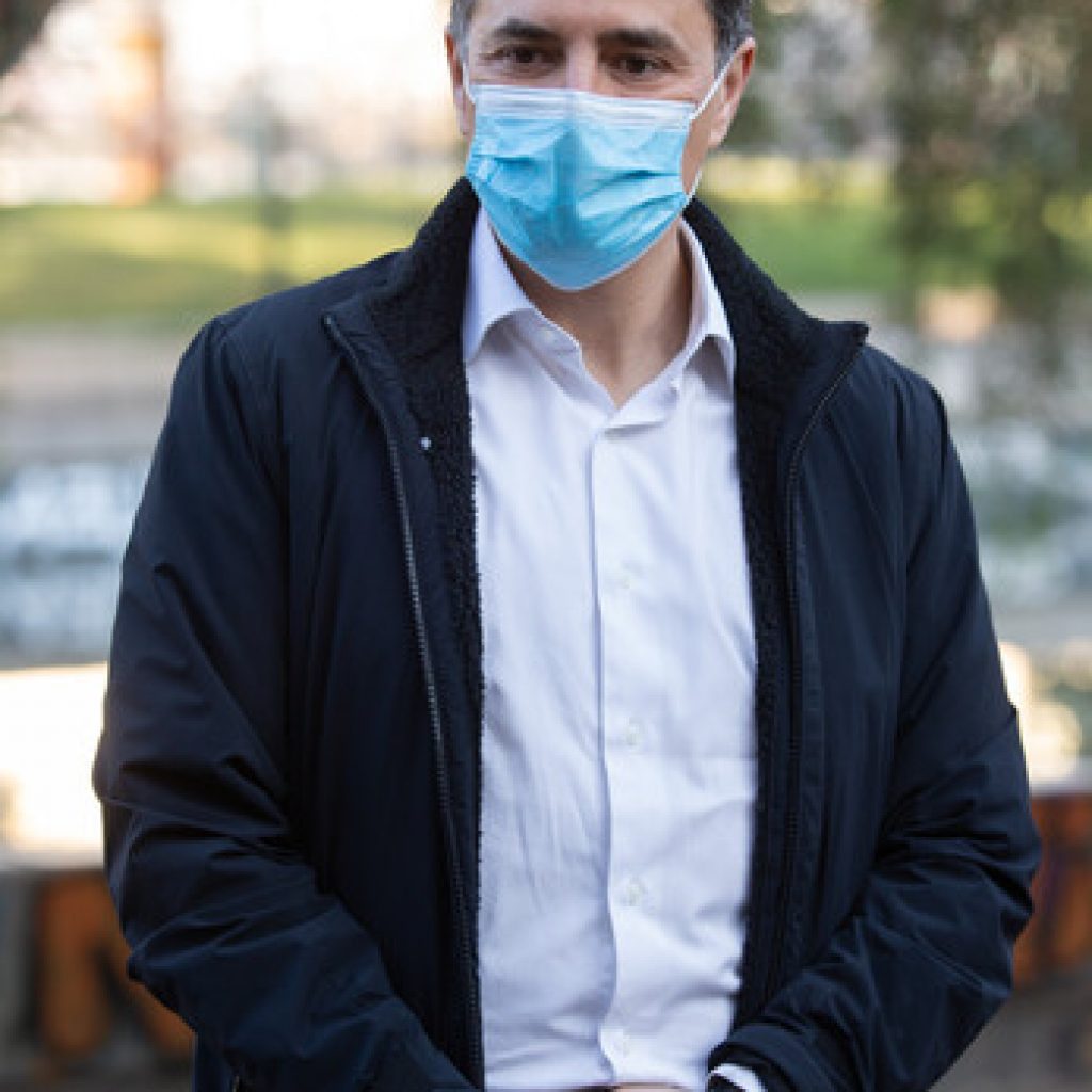 Díaz bajó su candidatura presidencial y entregó apoyo a Boric