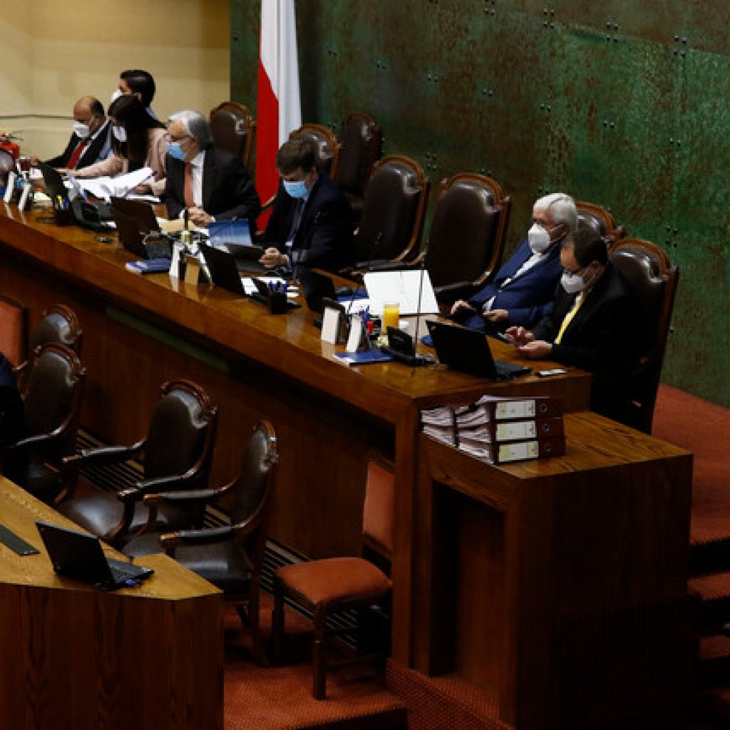 Despachan a ley proyecto que establece feriado para las próximas elecciones