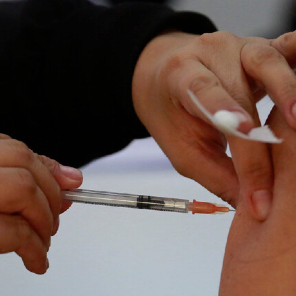 Covid-19: 7.732.148 personas completaron su proceso de vacunación en Chile