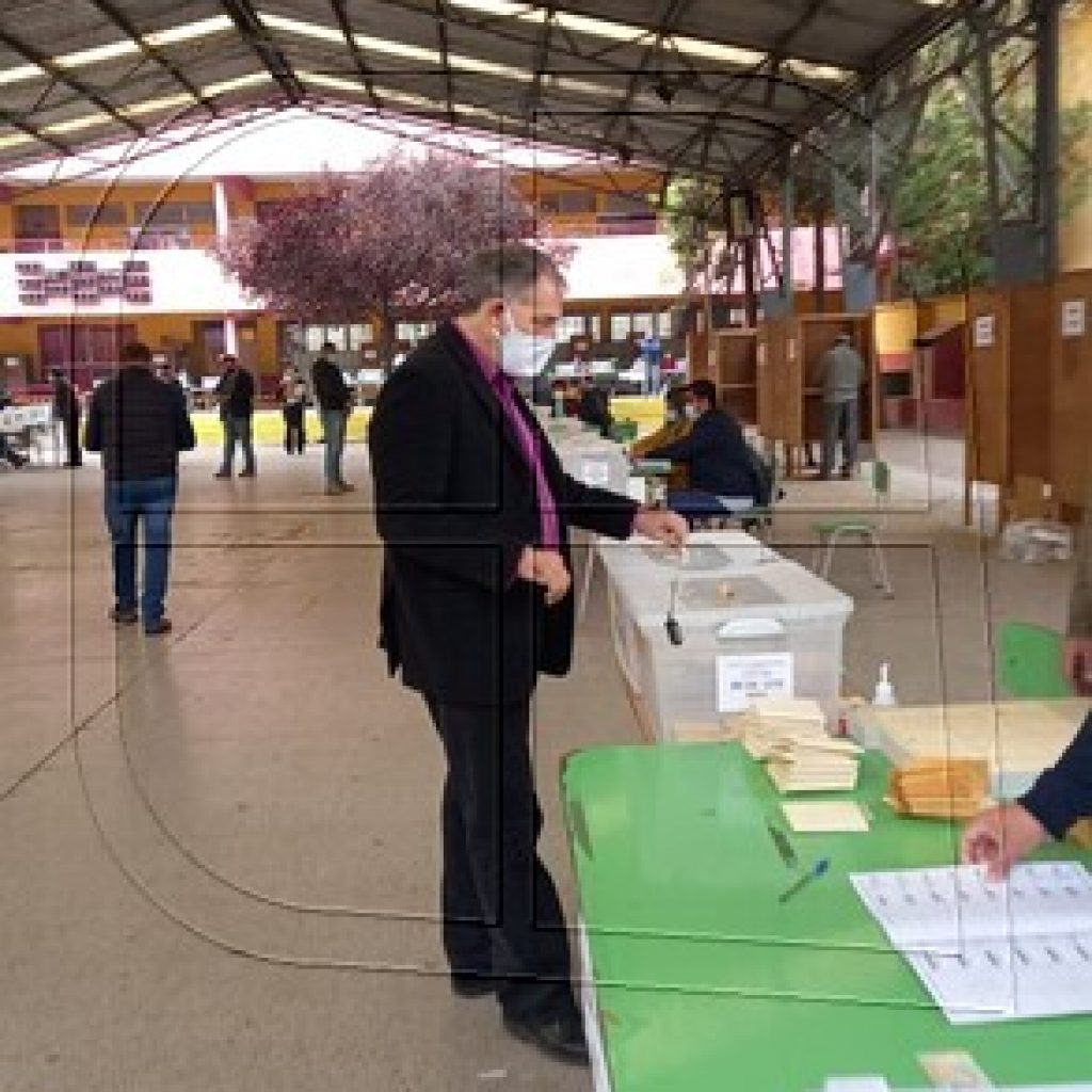 Girardi llama a votar en la "elección más importante de los próximos 50 años"