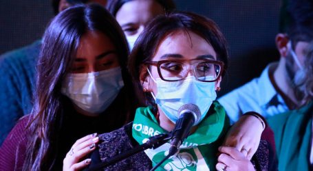 Pulso Ciudadano: Karina Oliva ganaría la gobernación RM en segunda vuelta