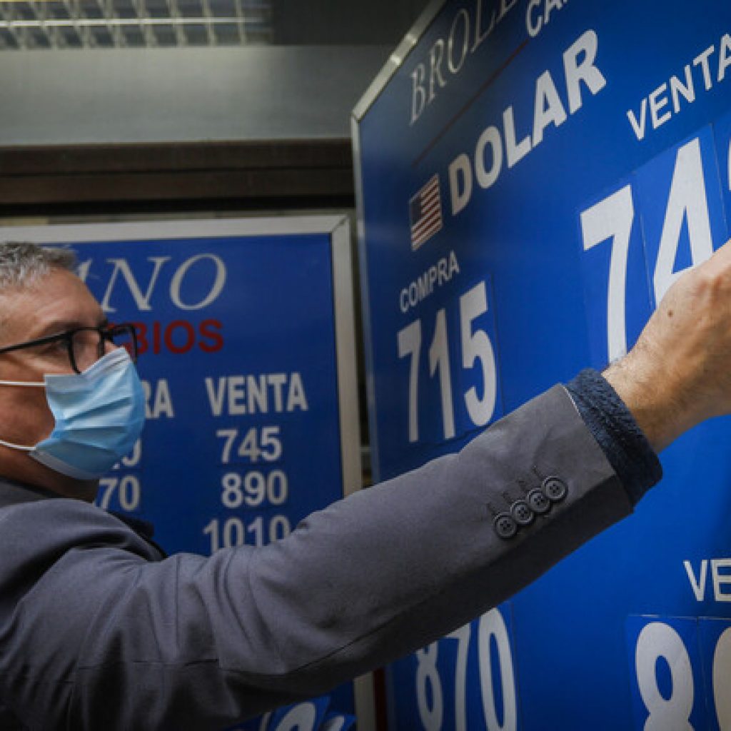 El dólar se dispara en Chile tras resultados de las megaelecciones