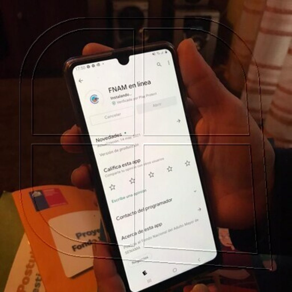 Aplicación permitirá a mayores postular a proyectos a través de sus teléfonos