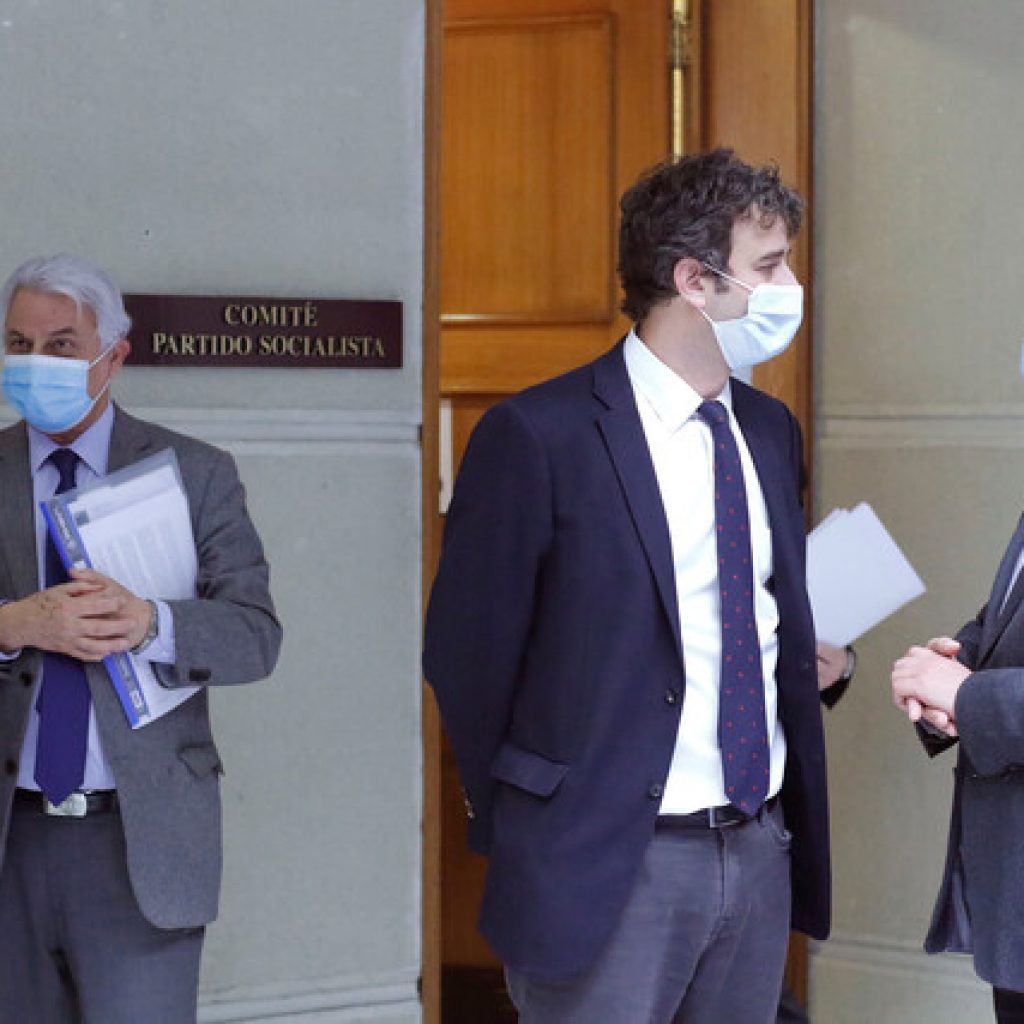 Soto y demanda de aseguradoras por renta vitalicia: "Piñera es el responsable"