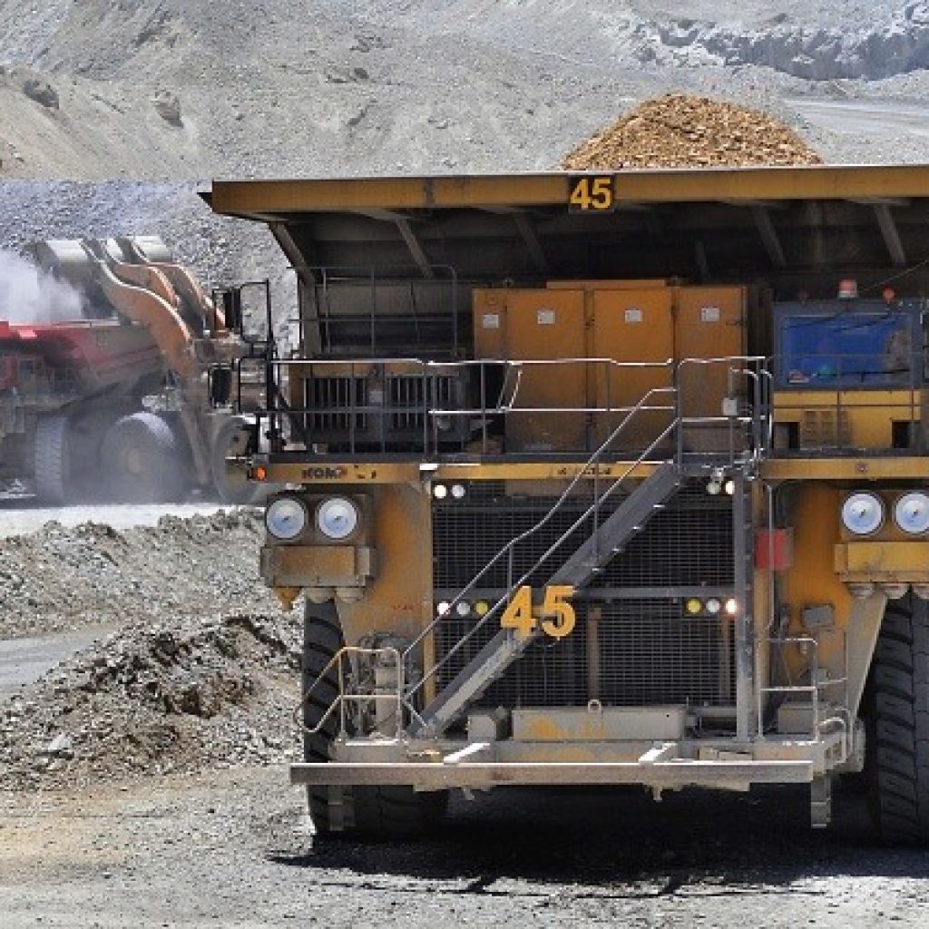 Proyecto busca permitir el sufragio universal en las faenas mineras