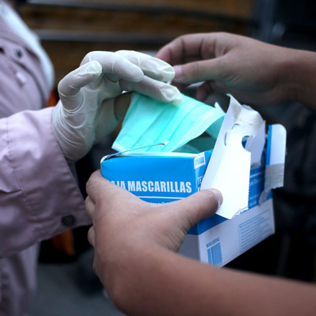 Israel reimpone el uso de mascarilla en espacios cerrados ante aumento de casos