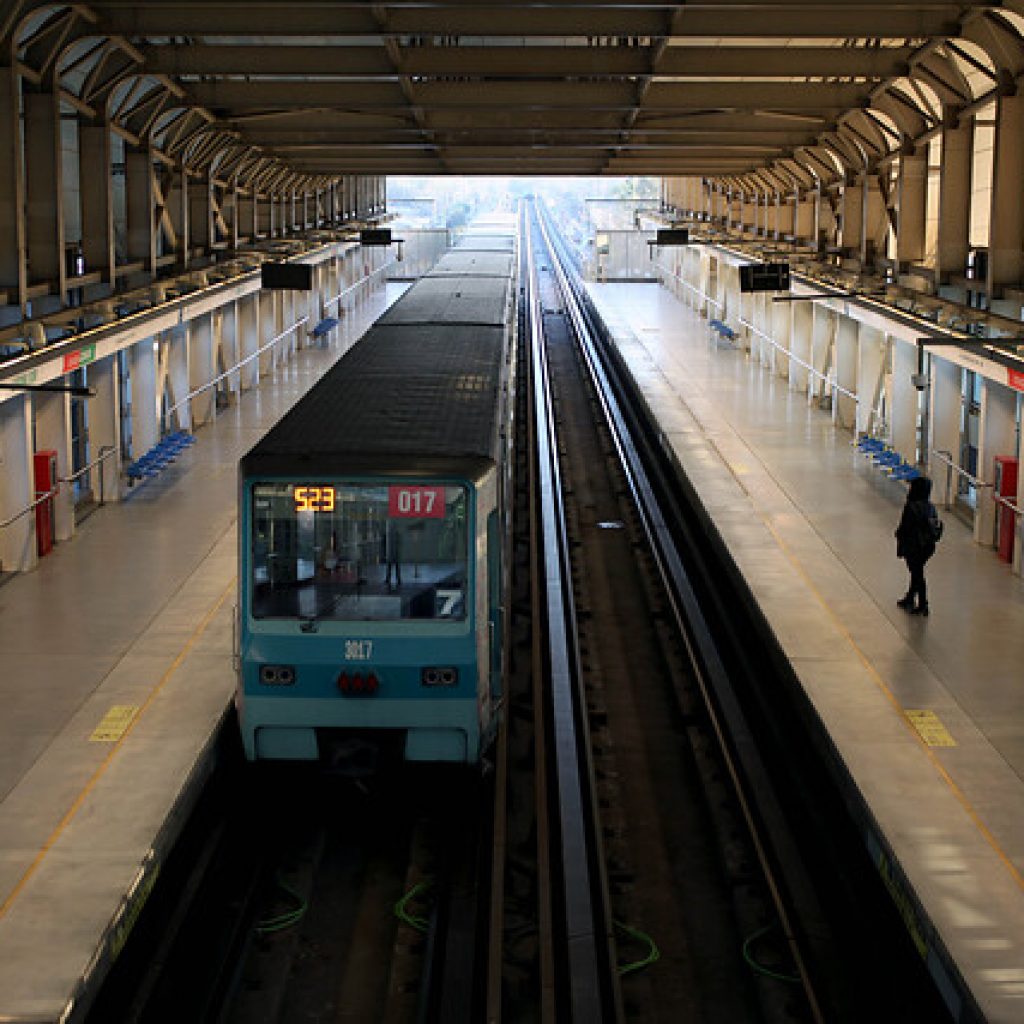 Servicio del Metro está suspendido en 8 estaciones de Línea 5