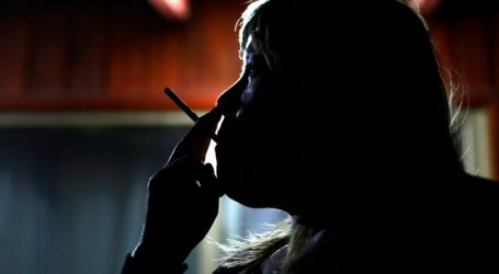 Comisión de Salud aprueba legislar venta de cigarrillos electrónicos