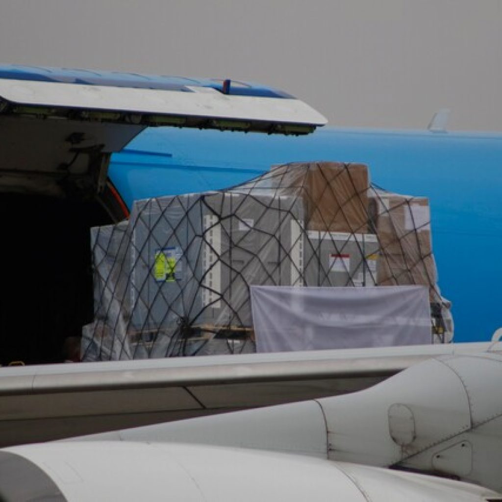 Hoy llegó nuevo cargamento con 204 mil dosis de vacunas AstraZeneca