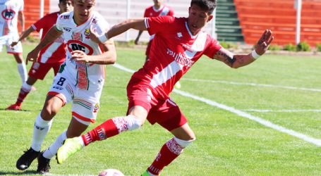 Pablo Parra podría dejar Curicó Unido para partir a México