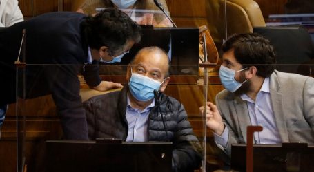 Buscan otorgar fuero laboral a directores de gremios de profesionales de salud