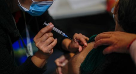 Covid-19: 8.005.987 personas completaron su proceso de vacunación en Chile