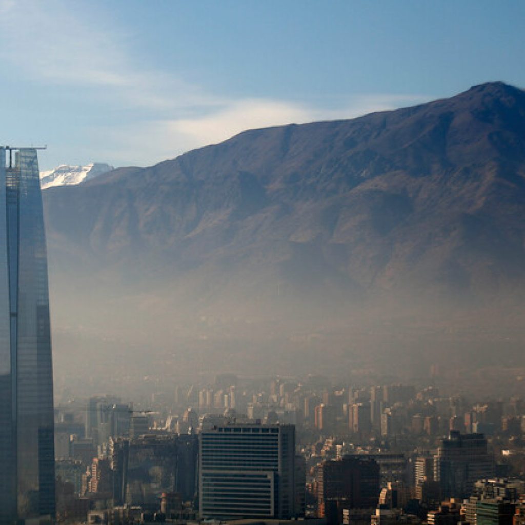 Decretan preemergencia ambiental para esta jornada en la Región Metropolitana