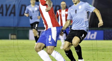 Suspenden a árbitros por gol mal anulado en duelo entre Uruguay y Paraguay