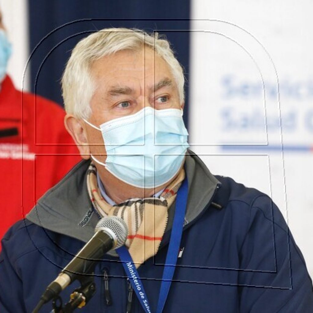 Paris encabezó operativo con vacuna CanSino en Isla Lemuy de Chiloé