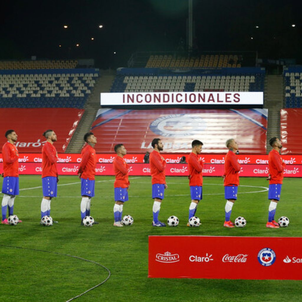 Arturo Vidal llegó a San Carlos de Apoquindo para alentar a la 'Roja'