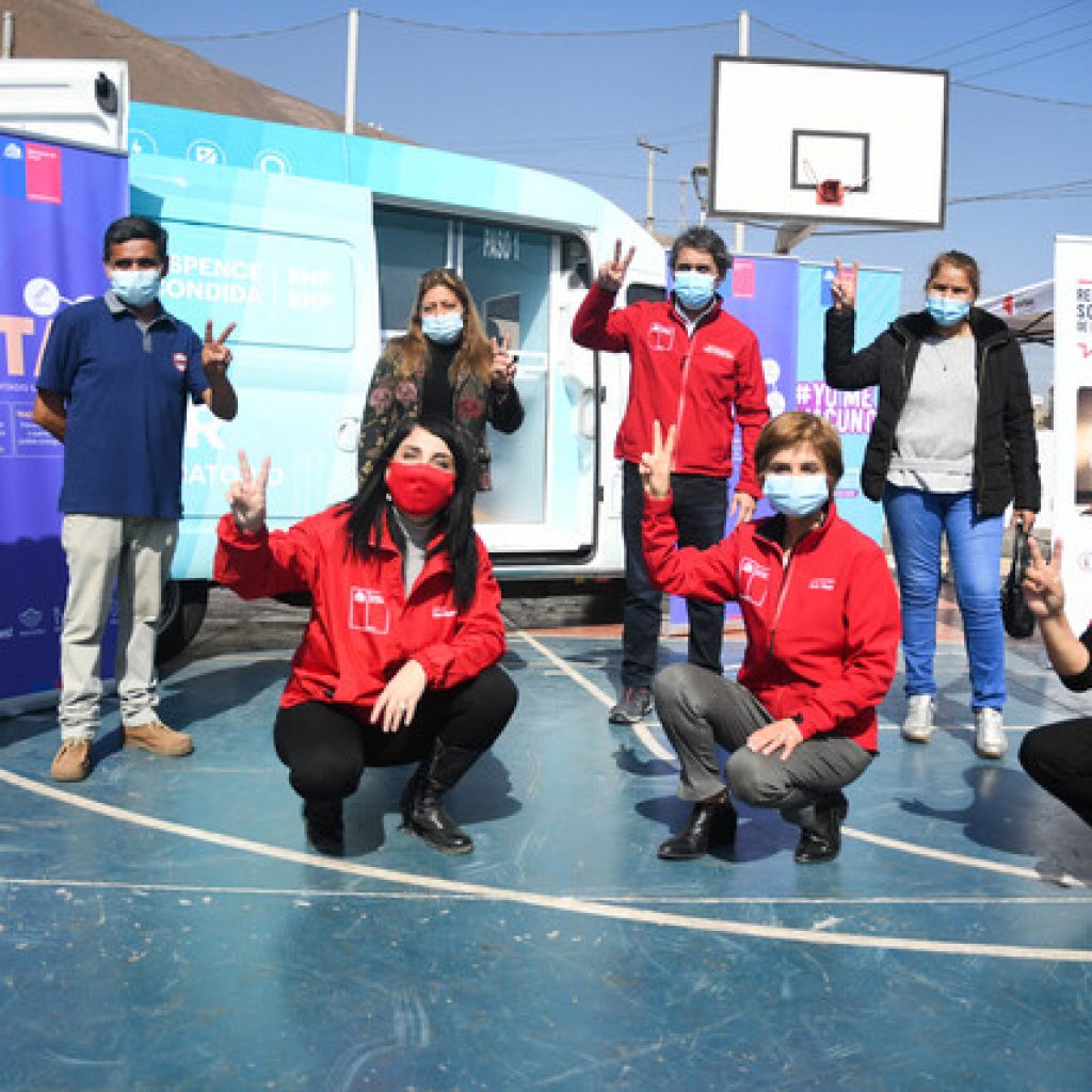 Daza inaugura en Antofagasta móvil de antígenos y cuadrillas sanitarias