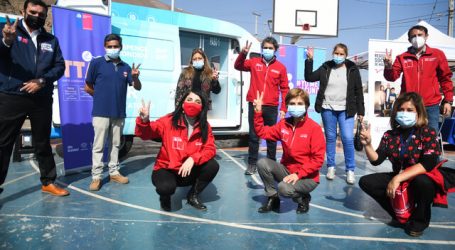 Daza inaugura en Antofagasta móvil de antígenos y cuadrillas sanitarias