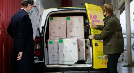Hoy llegó nuevo cargamento con 450 mil dosis de vacunas Pfizer-BioNTech