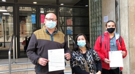 Trabajadores de Metro entregan carta a ministra Hutt por pago de bono