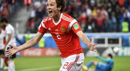 Euro: Ruso Mário Fernandes sufre lesión en la columna vertebral contra Finlandia