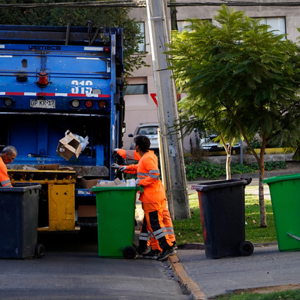 Berger sostuvo urgencia de cumplir obligaciones con trabajadores de la basura