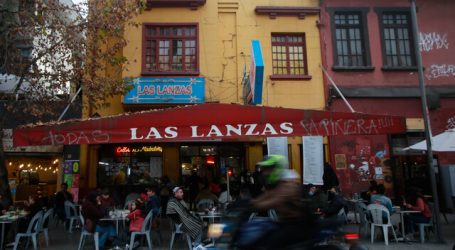 BancoEstado entrega Cuenta Pyme a emblemático restaurante Las Lanzas de Ñuñoa