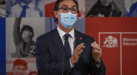 Clases presenciales: Mineduc asigna $25 mil millones adicionales