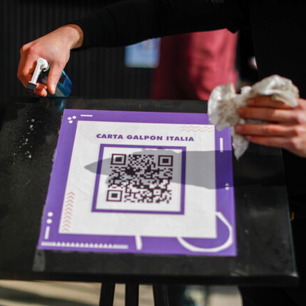 Anuncian medidas para reactivación del comercio gastronómico en Providencia