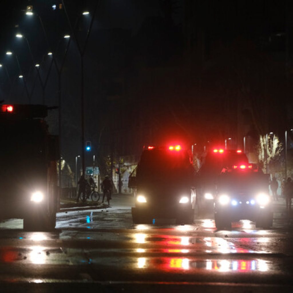 Cinco personas fueron detenidas tras incidentes en Plaza Baquedano