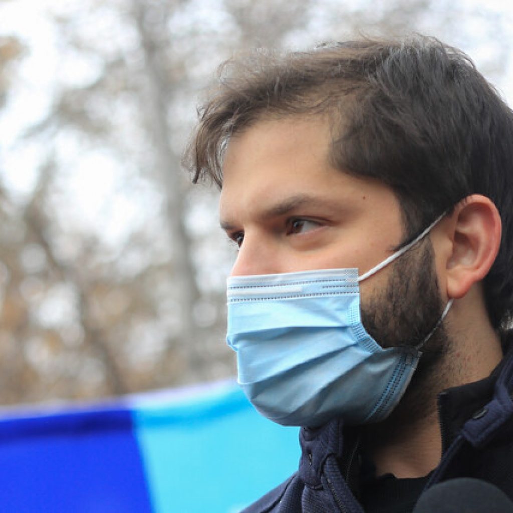 Boric anuncia creación de "Sistema Nacional de Cuidados" en eventual gobierno