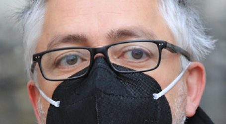 Baradit se disculpó por dichos sobre violencia contra los constituyentes