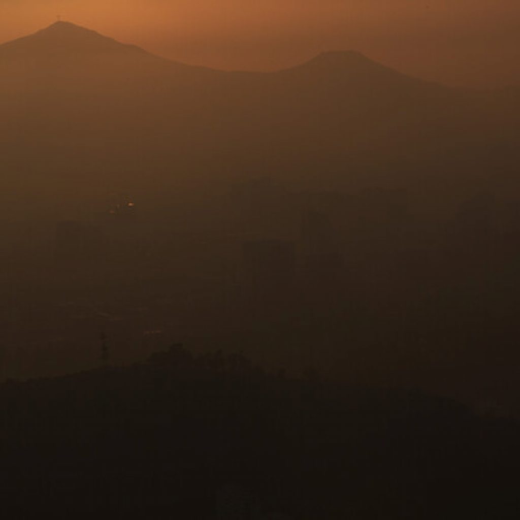 Decretan Alerta Ambiental para este lunes en la Región Metropolitana