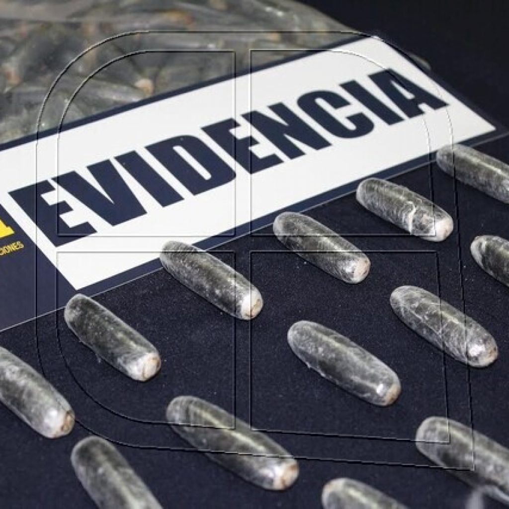 La Calera: PDI detuvo a sujetos con ovoides de 5.685 gramos de cocaína base