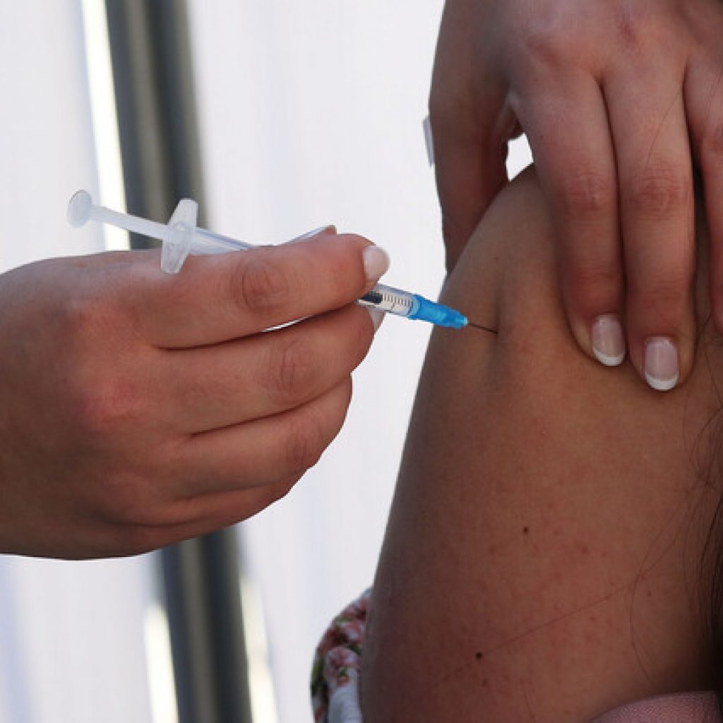 Covid-19: 78,98% de la población objetivo ha completado su vacunación