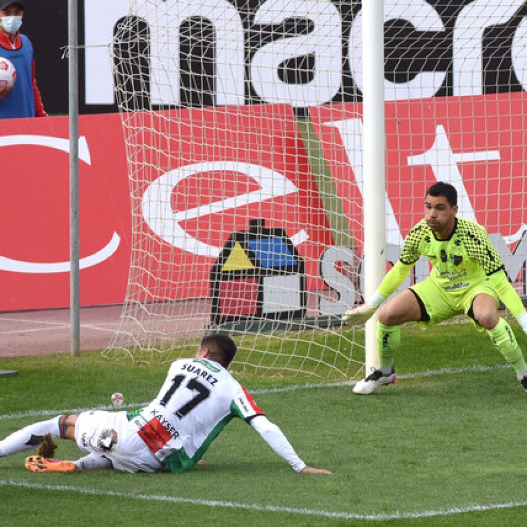 D. La Serena venció en "guerra de goles” a Palestino y es cuarto en la tabla