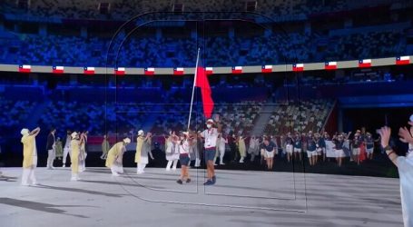 El Team Chile desfiló en la ceremonia inaugural de los Juegos Olímpicos