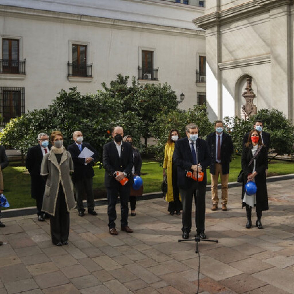 Piñera encabezó reunión del Consejo Asesor para la Recuperación del Empleo