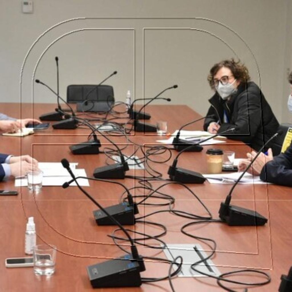 Orrego se reúne con SNM para analizar situación de la inmigración en la RM