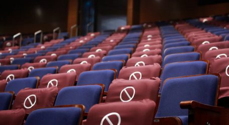 Ministra y alcaldesa de Las Condes anuncian reapertura del Teatro Municipal