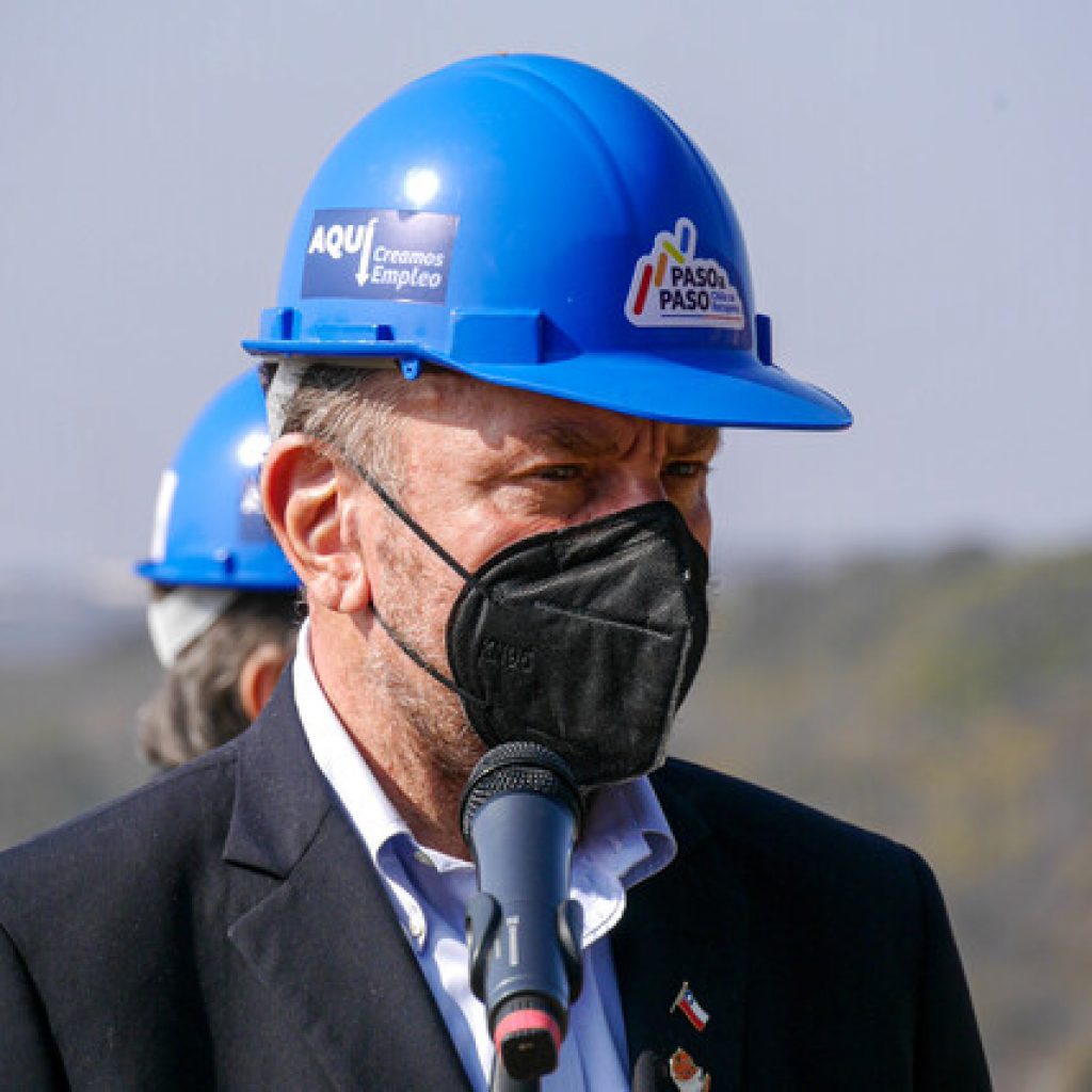 MOP inspecciona tuberías reversibles de embalse Los Aromos